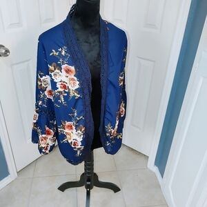 NWOT Basic Faith Open Front Crochet Floral Kimono Belle Sleeve Navy Blouse L